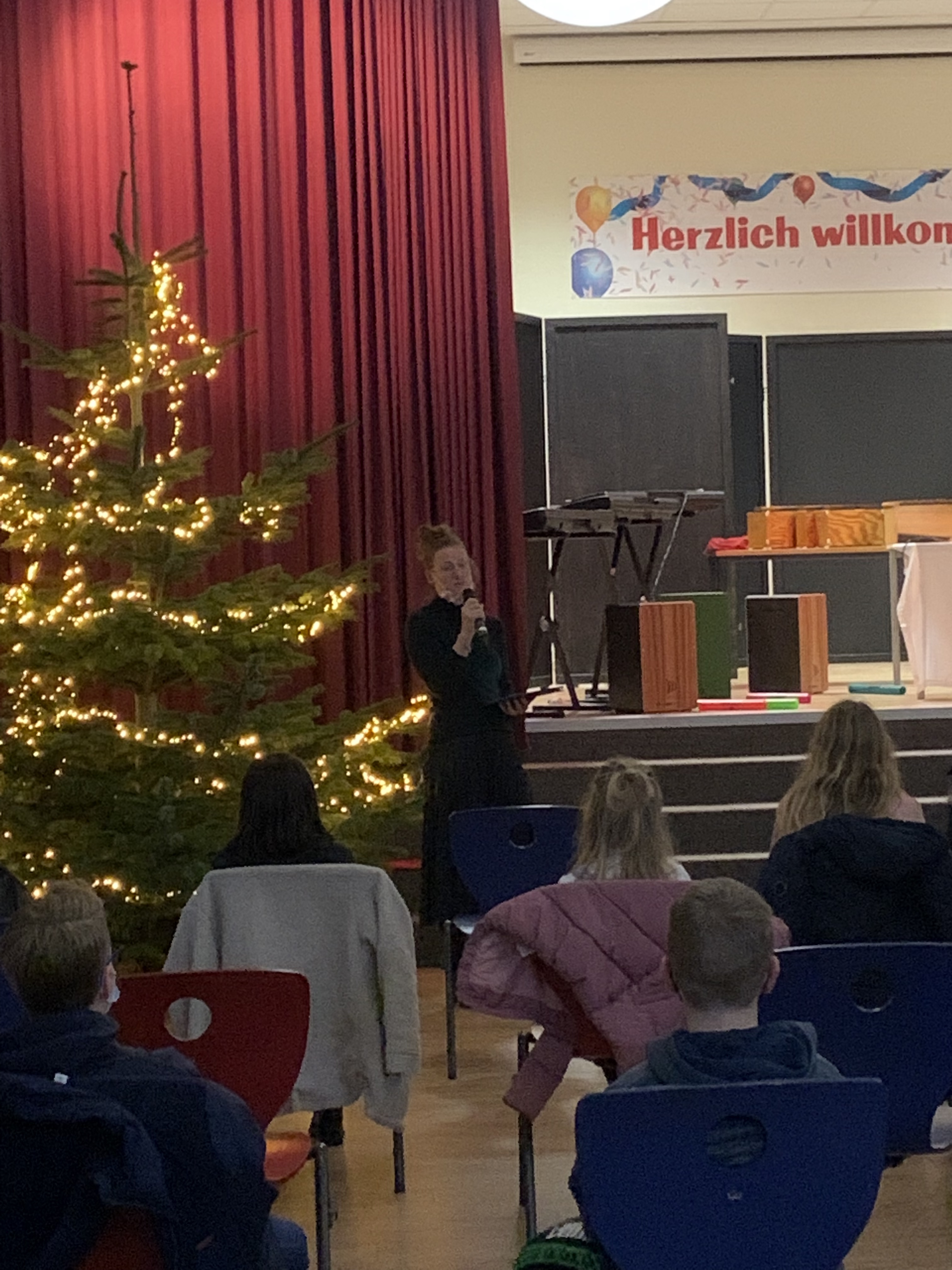 FEF33A86 A180 40DF 8098 B3F501AC571C